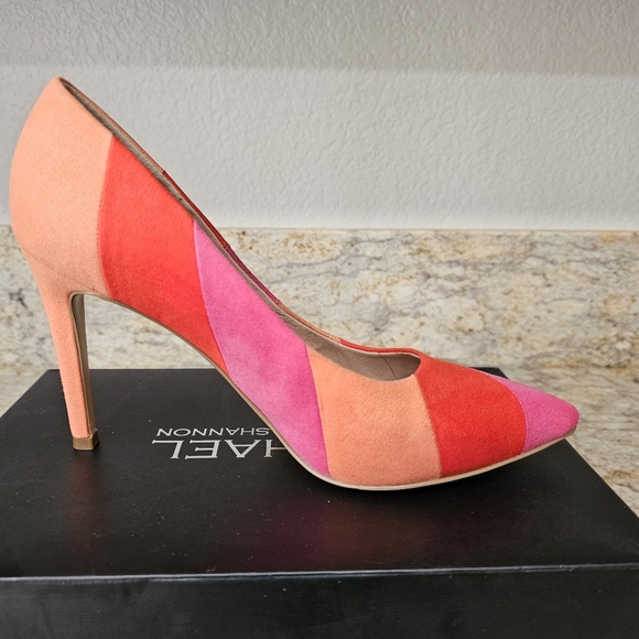 Michael By Micahel Shannon Multicolor Patchwork Heels Size 10 - Picture 9 of 10